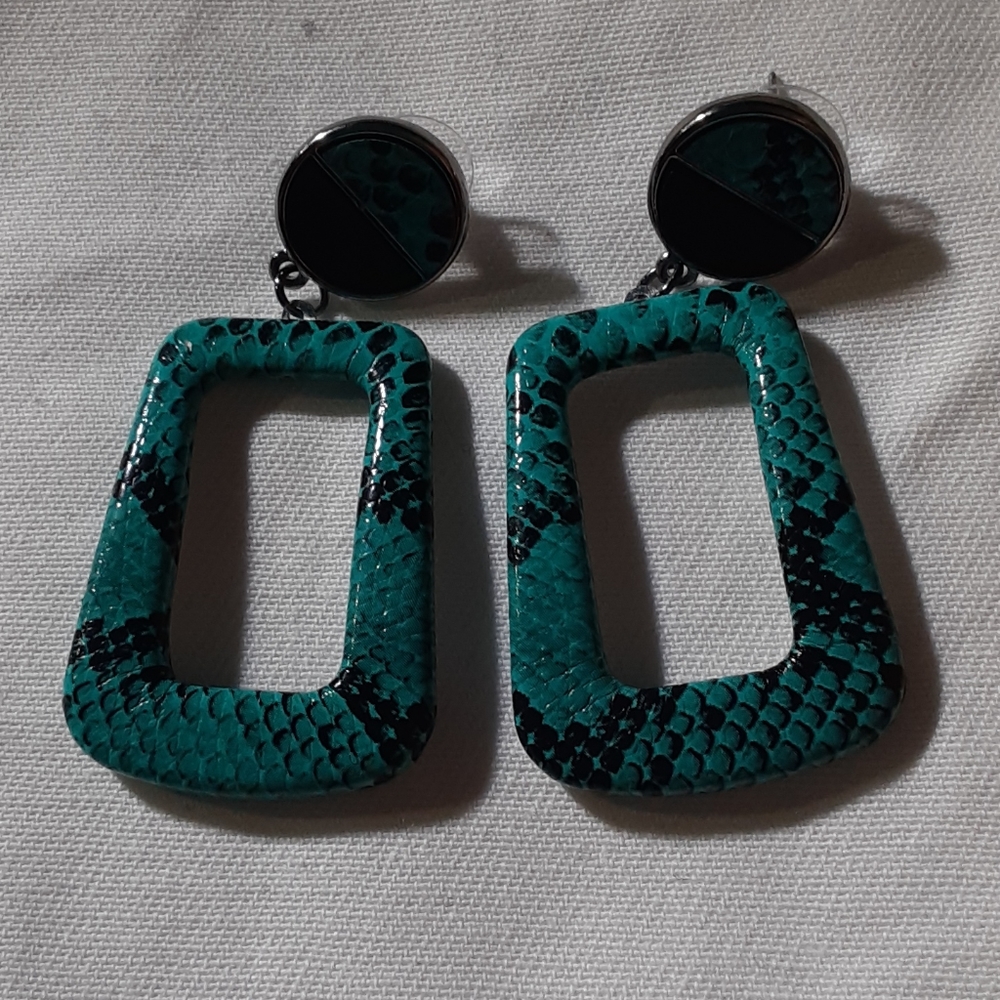 Fake Snake earrings